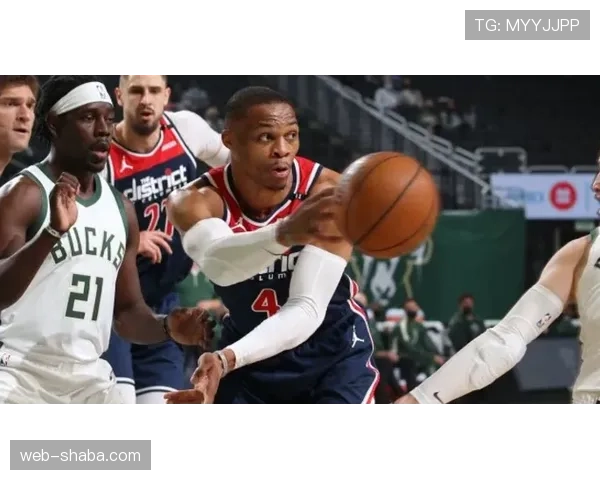 罗伯特森持球突击制造空位区别于魔术师无球策应