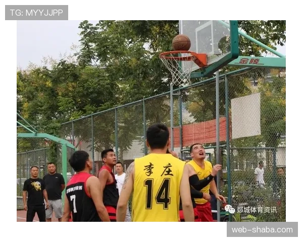 篮球比赛中争议球处理规则的详细解析与适用情境 篮球比赛中争议球处理规则的详细解析与适用情境
